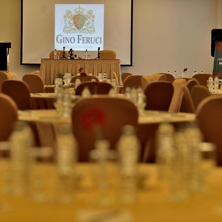 Gino Feruci Kebon Jati By Kagum Hotels Bandung Exterior photo