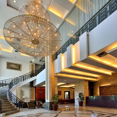 Gino Feruci Kebon Jati By Kagum Hotels Bandung Exterior photo