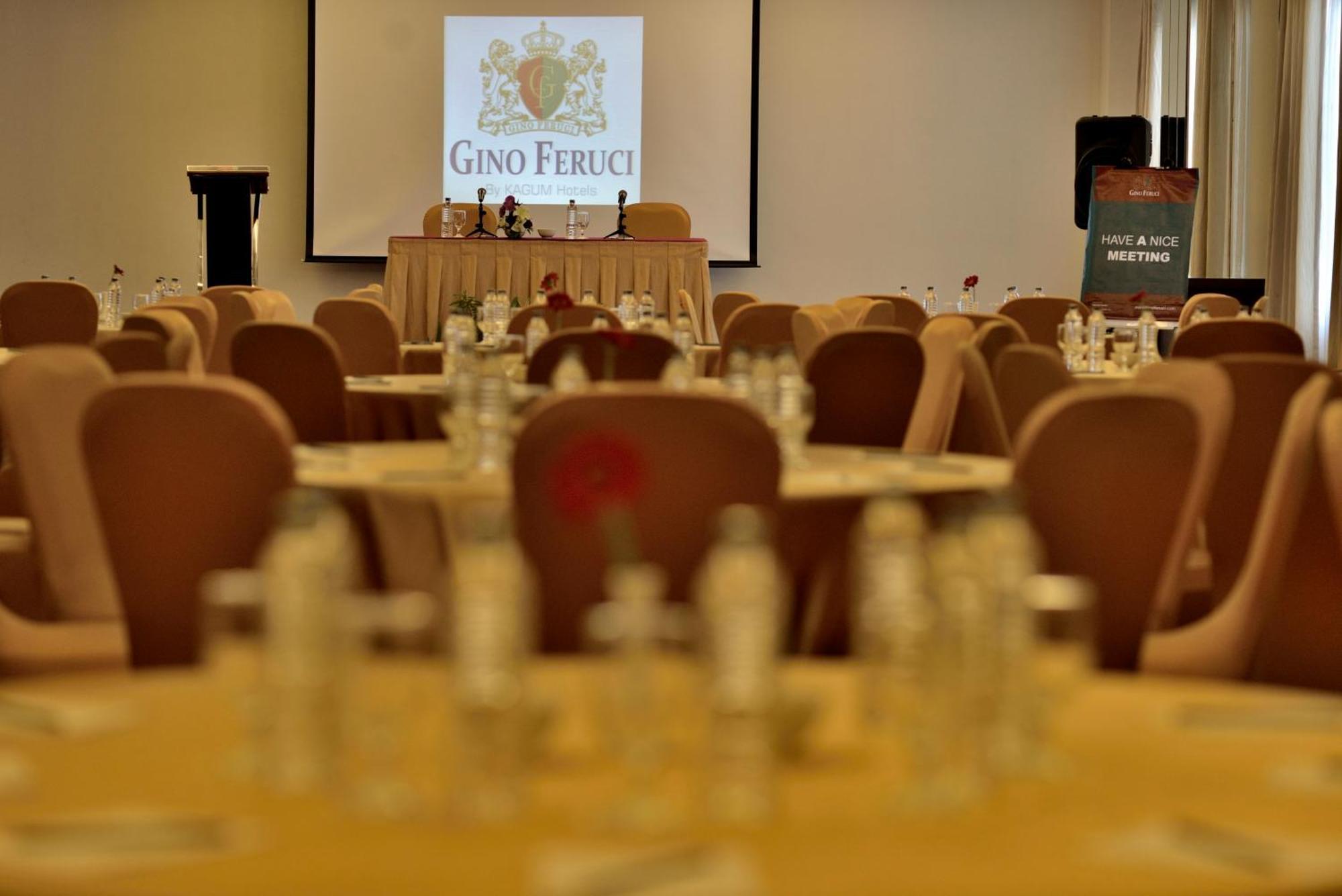 Gino Feruci Kebon Jati By Kagum Hotels Bandung Exterior photo
