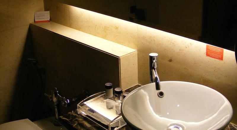 Gino Feruci Kebon Jati By Kagum Hotels Bandung Exterior photo