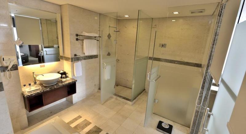 Gino Feruci Kebon Jati By Kagum Hotels Bandung Exterior photo