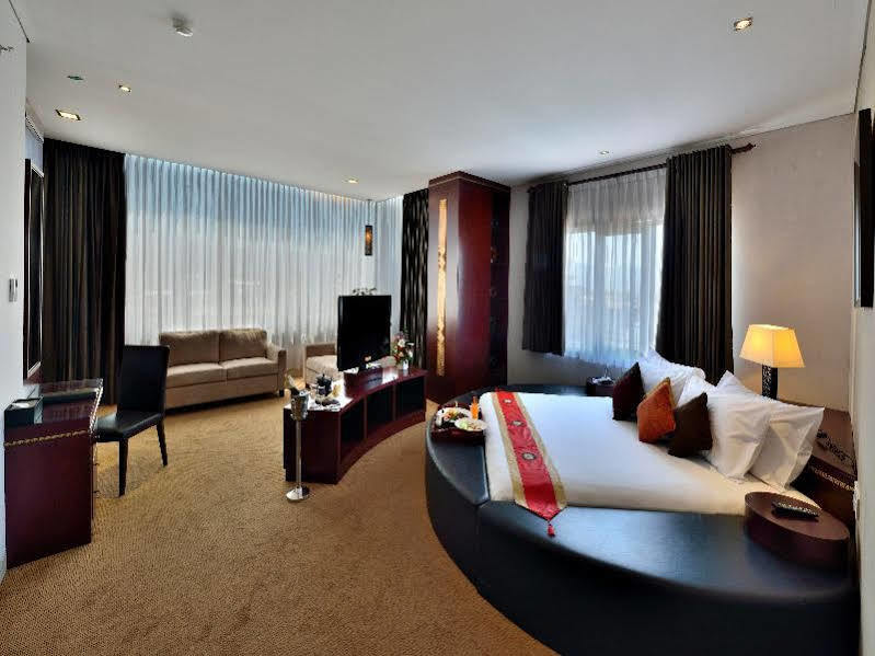 Gino Feruci Kebon Jati By Kagum Hotels Bandung Exterior photo