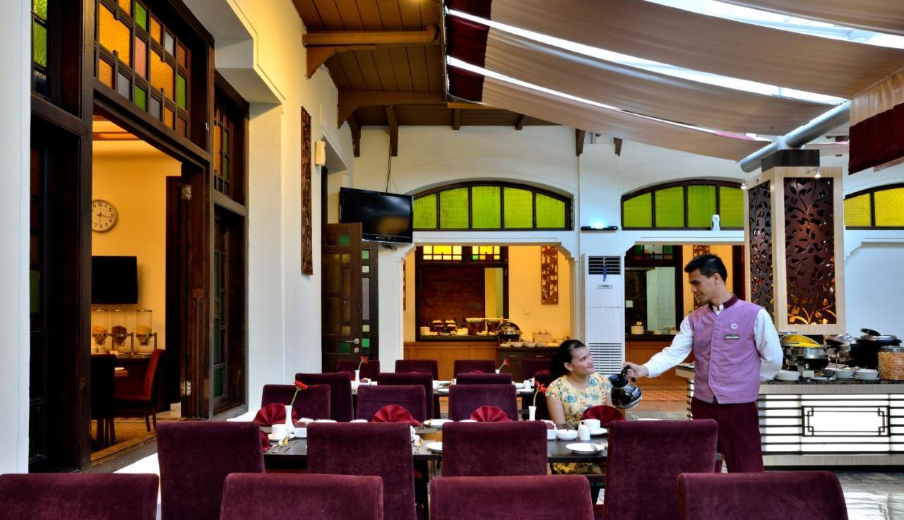Gino Feruci Kebon Jati By Kagum Hotels Bandung Exterior photo